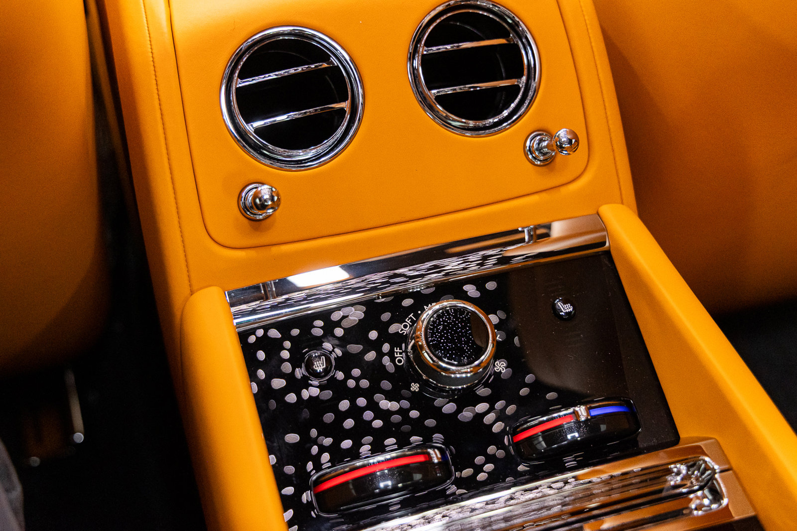 New 2026 Rolls-Royce Spectre image 33