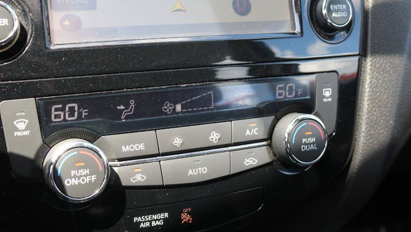 Used 2018 Nissan Rogue Sport SL w/ SL Premium Package AWD/4WD image 19