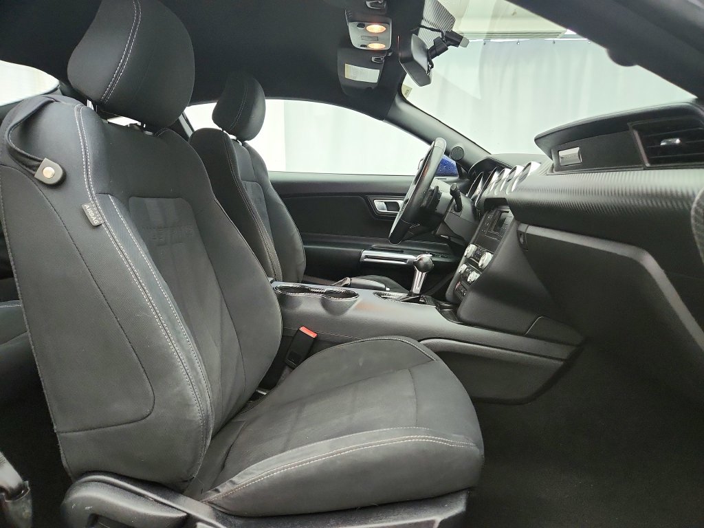 Used 2019 Ford Mustang Coupe RWD image 25