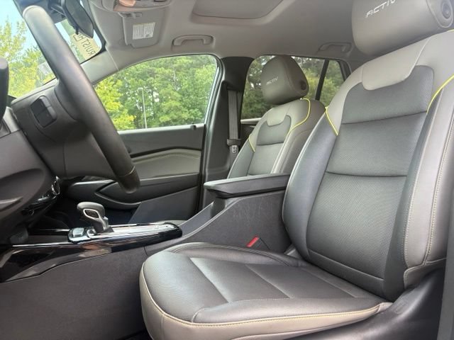 Used 2024 Chevrolet Trax ACTIV w/ Sunroof Package FWD image 28