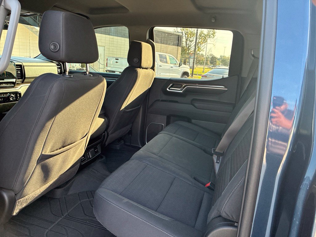 Used 2022 Chevrolet Silverado 1500 LT w/ Protection Package RWD image 13