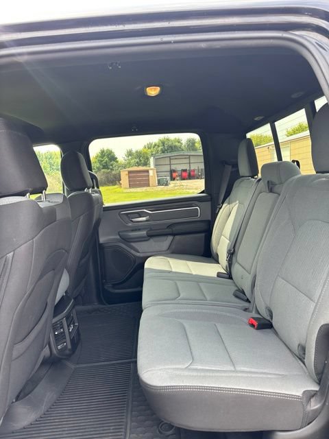 Used 2022 RAM 1500 Big Horn AWD/4WD image 5