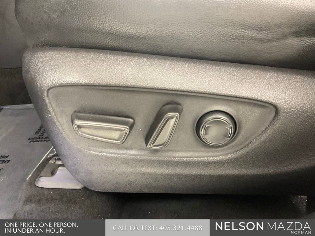 Used 2022 Toyota Highlander XSE FWD image 25