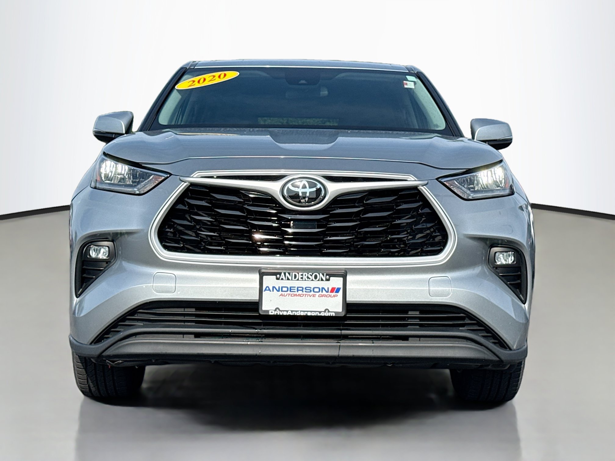 Used 2020 Toyota Highlander LE AWD/4WD image 17