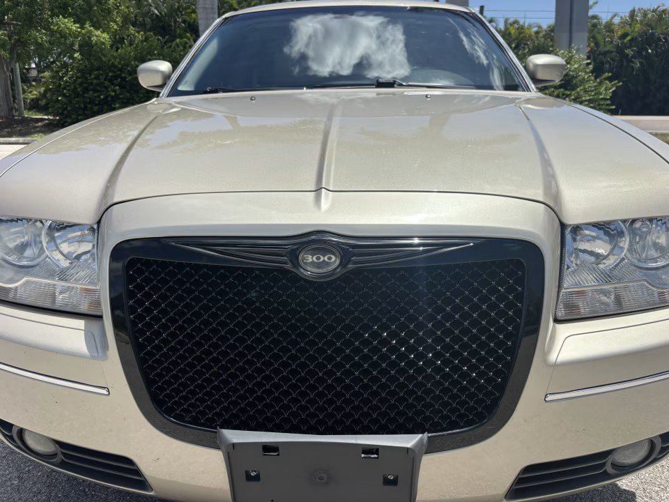 Used 2006 Chrysler 300 Touring RWD image 11