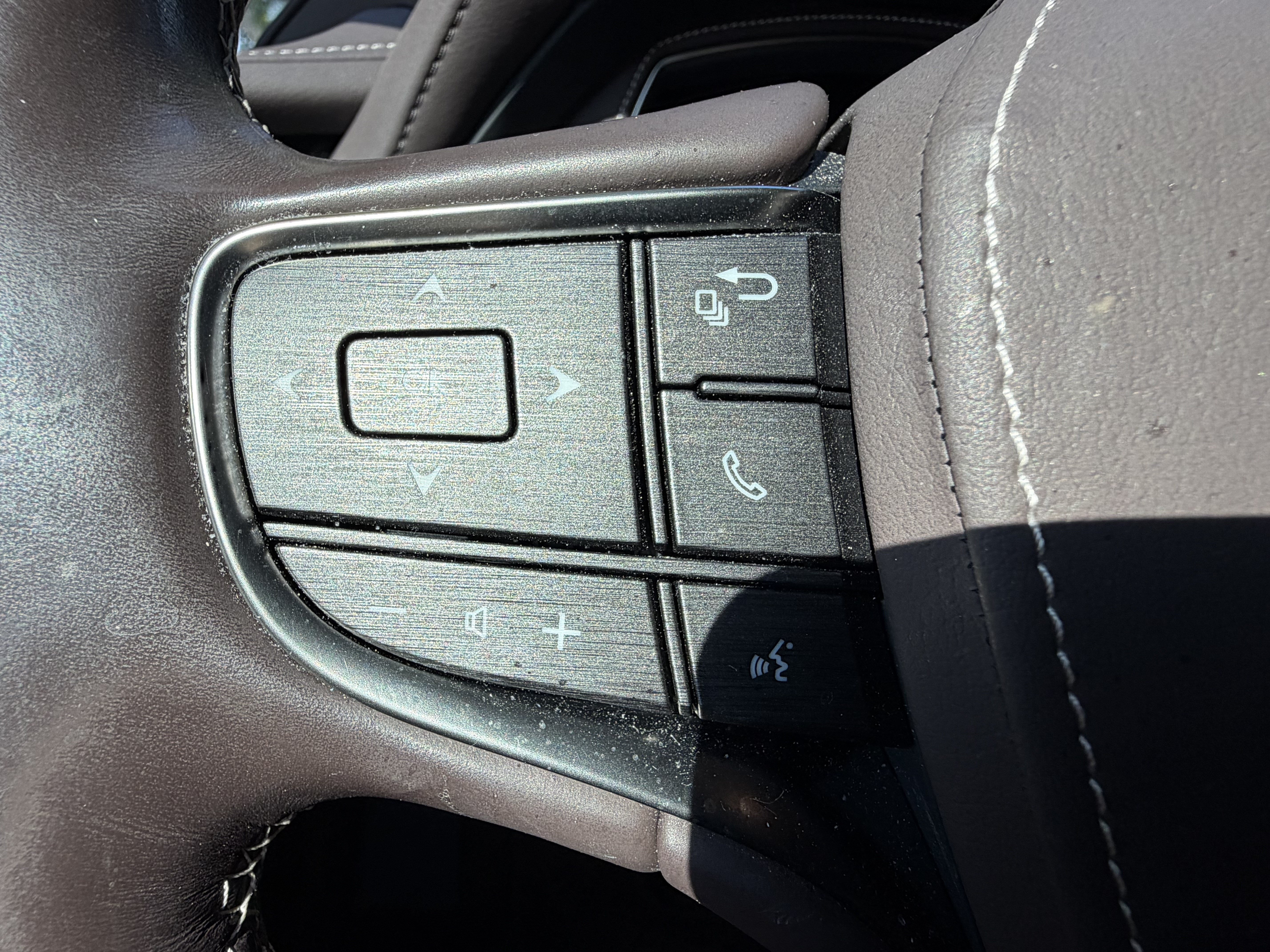 Used 2019 Lexus LS 500 w/ Interior Upgrade Package RWD image 19