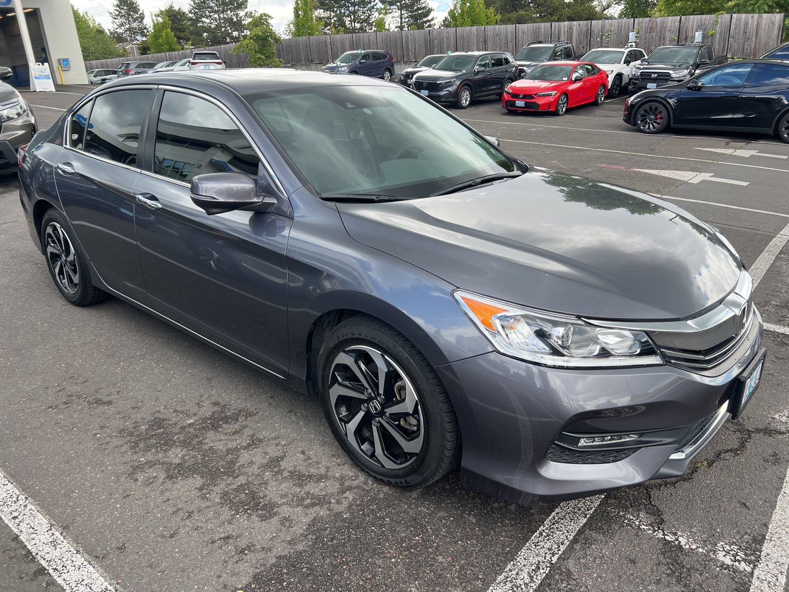 Used 2016 Honda Accord EX-L image 3