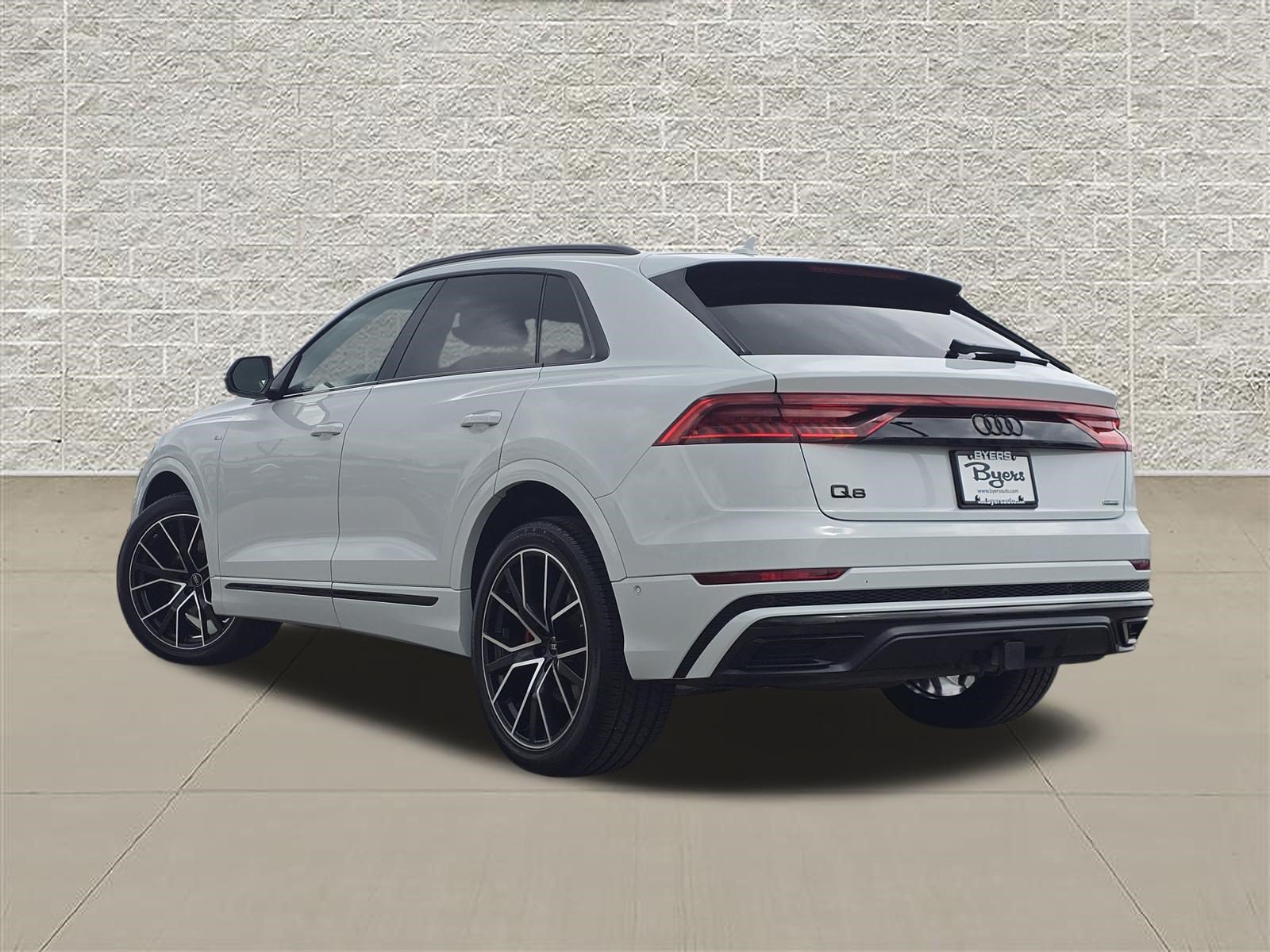 Used 2023 Audi Q8 Premium Plus AWD/4WD image 5