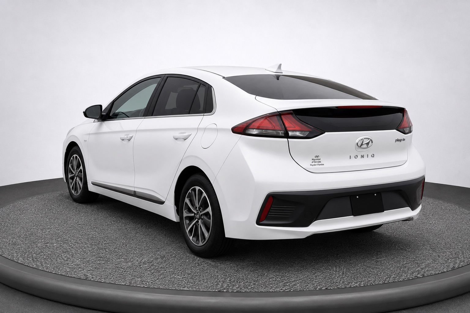 Used 2021 Hyundai Ioniq SE FWD image 6
