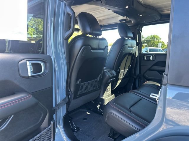 Used 2024 Jeep Wrangler Unlimited Rubicon w/ Technology Group image 26