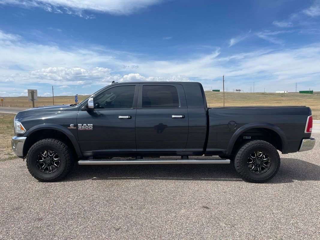 Used 2017 RAM 3500 Laramie AWD/4WD image 2