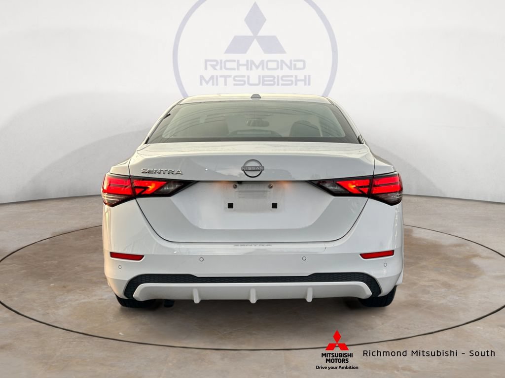 Used 2025 Nissan Sentra SV w/ All-Weather Package FWD image 4