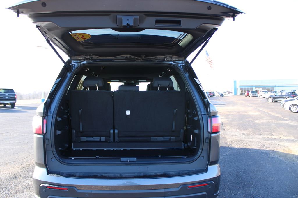 Used 2025 Toyota Sequoia SR5 image 16