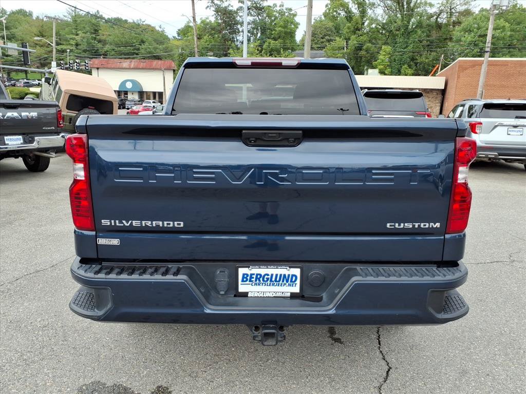 Used 2022 Chevrolet Silverado 1500 Custom AWD/4WD image 5