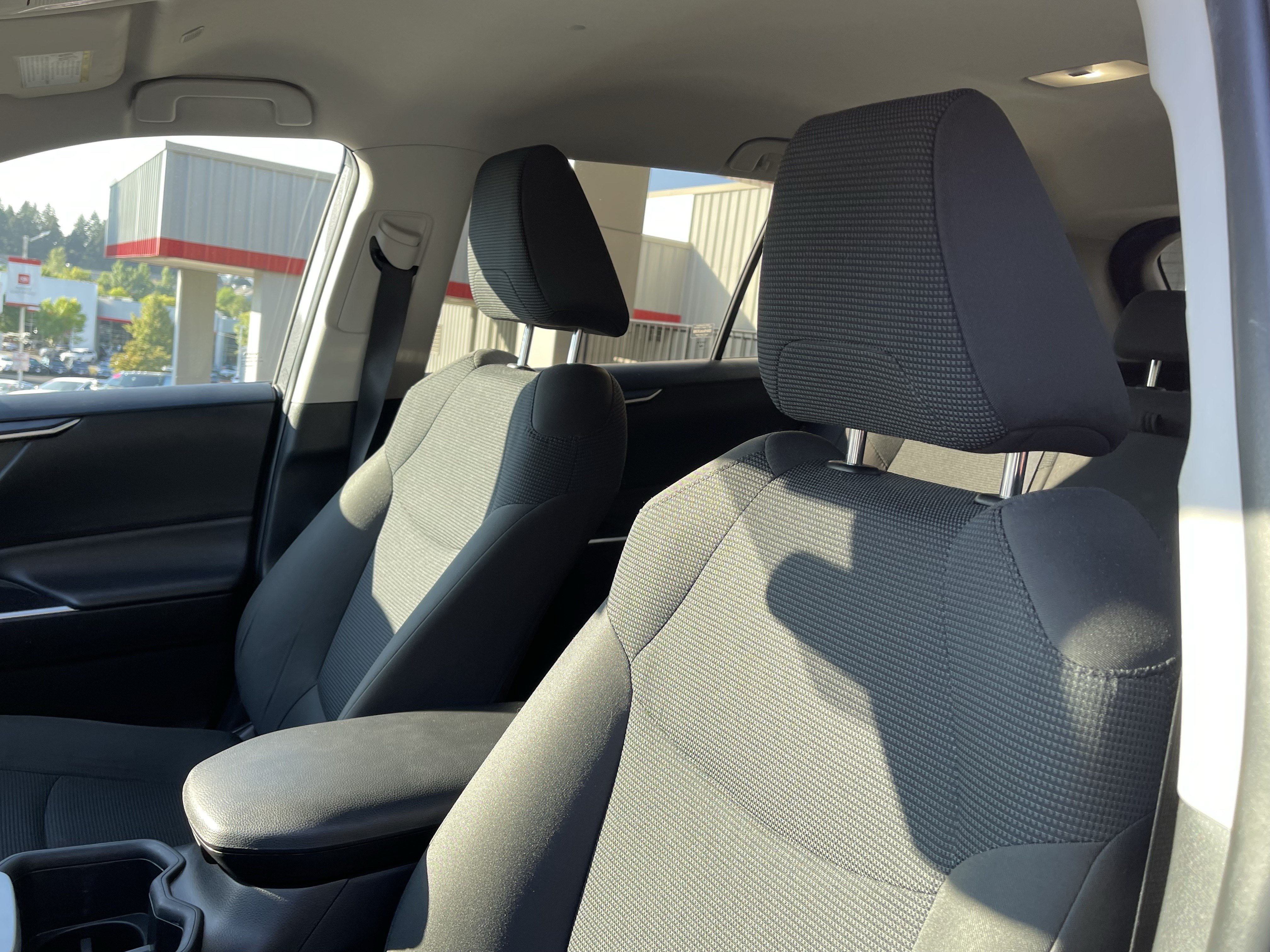 Certified 2024 Toyota RAV4 LE AWD/4WD image 17