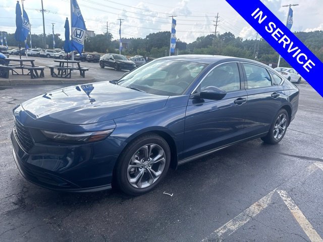 Certified 2024 Honda Accord EX image 3
