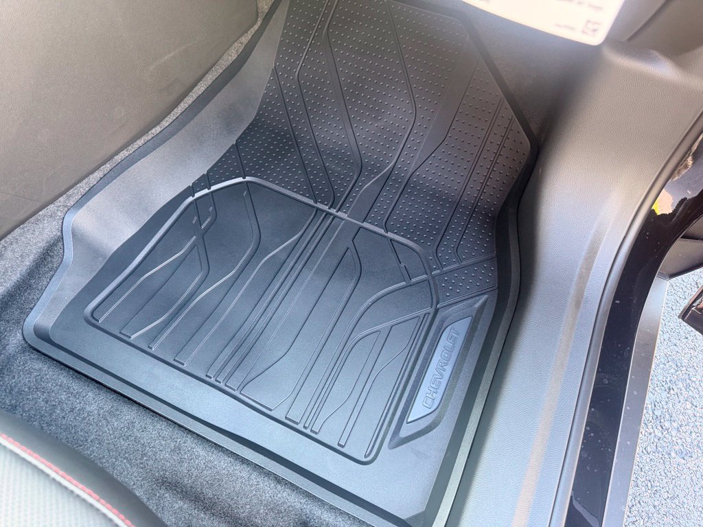 New 2026 Chevrolet Trax RS w/ Sunroof Package FWD image 34