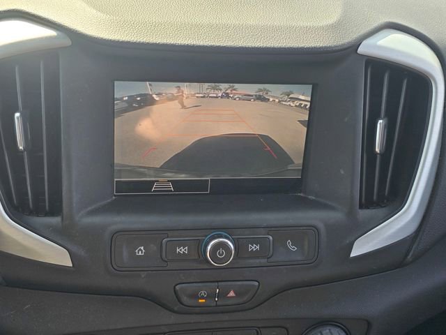 Used 2023 GMC Terrain SLE image 17