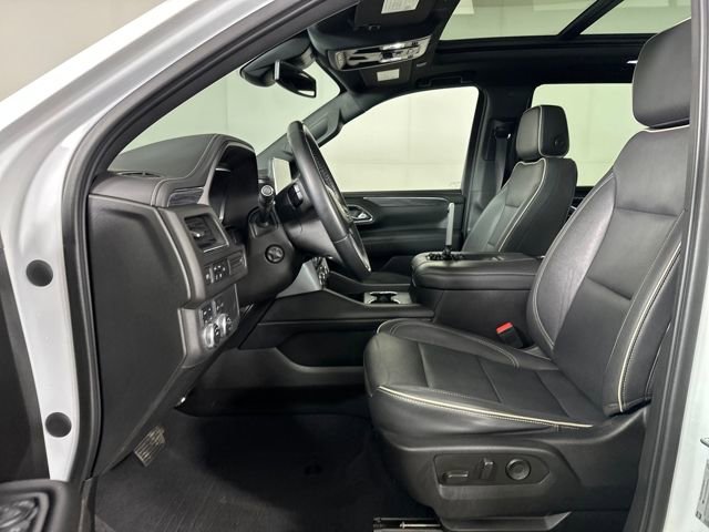 Used 2023 GMC Yukon SLT w/ SLT Premium Package image 11