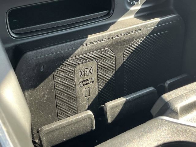 Used 2022 RAM 1500 Laramie AWD/4WD image 33