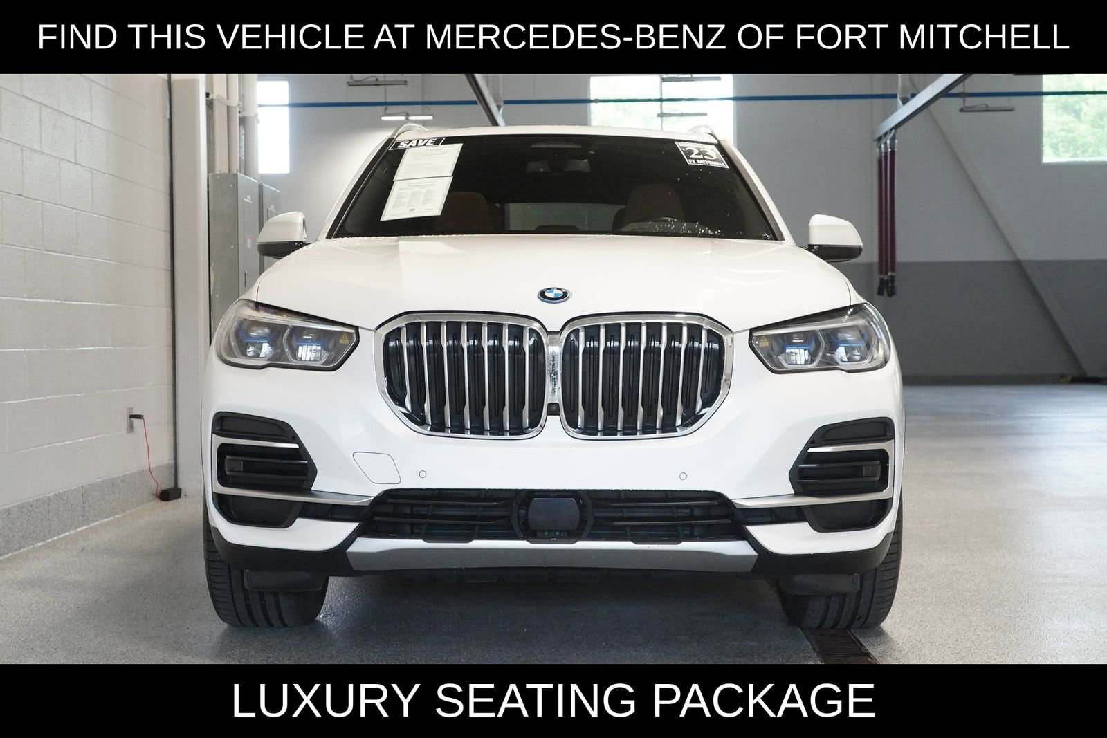 Used 2023 BMW X5 xDrive45e w/ Executive Package AWD/4WD image 2