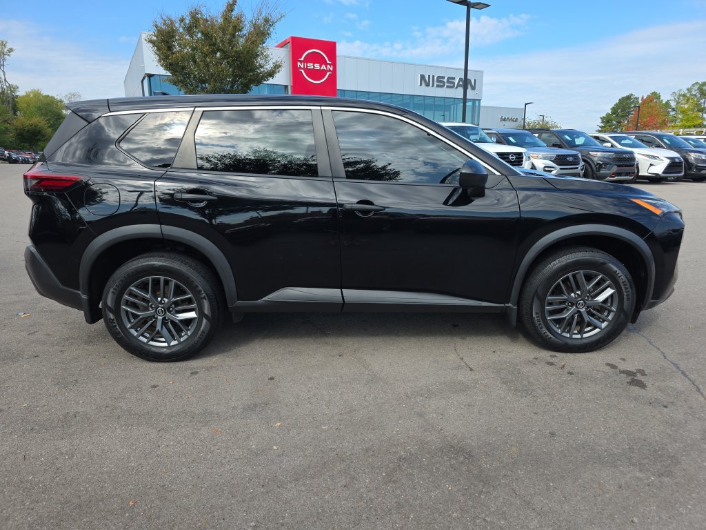 Used 2021 Nissan Rogue S FWD image 10