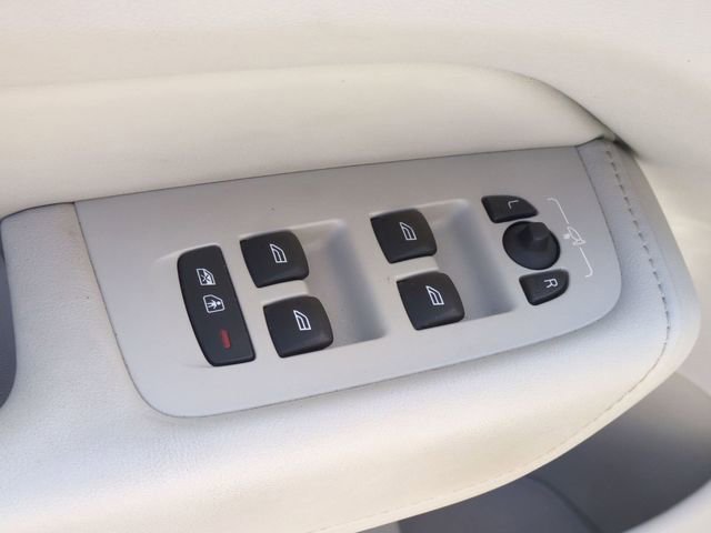 Used 2022 Volvo XC60 T8 Inscription w/ Advanced Package image 11