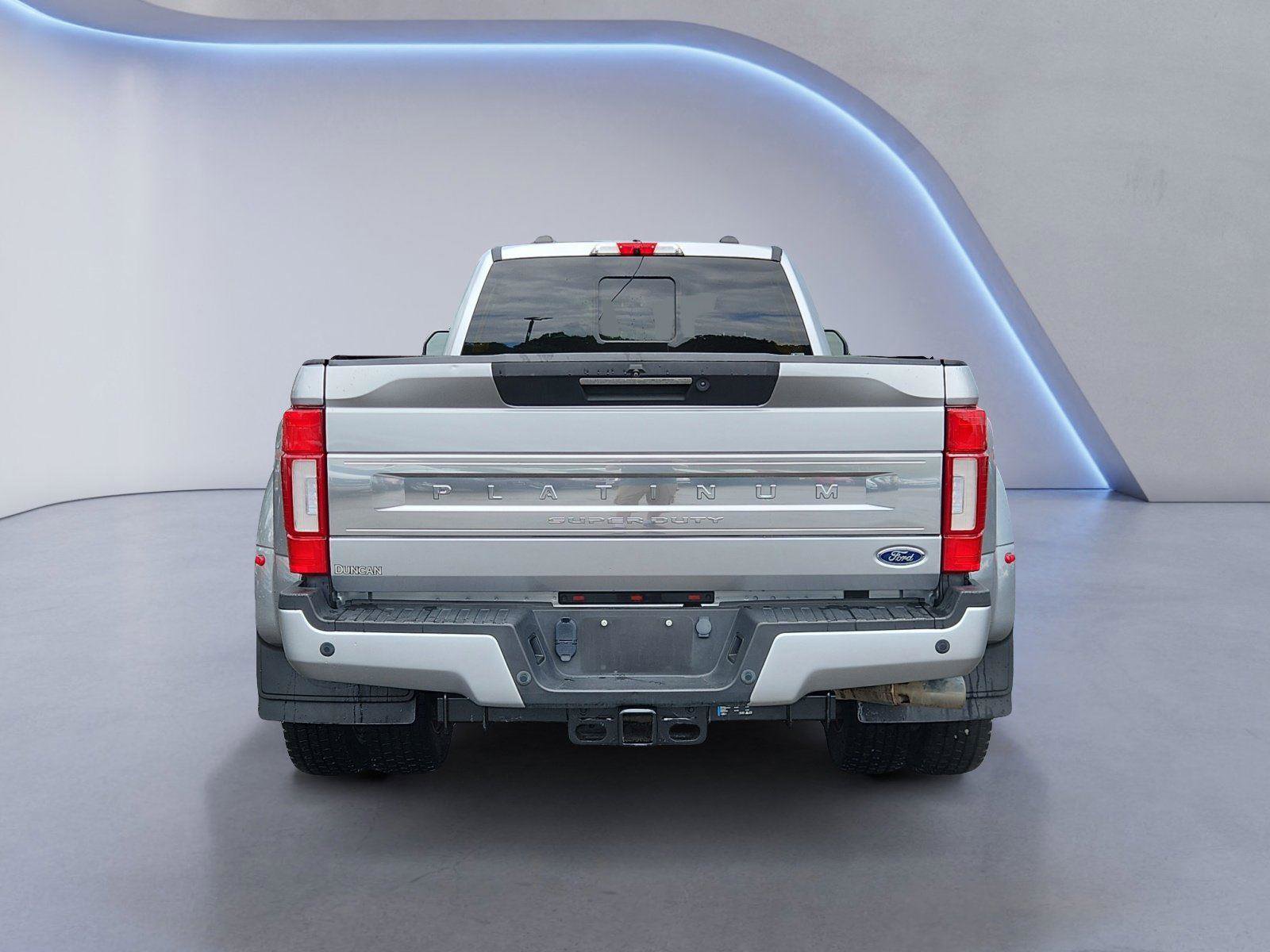 Used 2022 Ford F450 Platinum w/ FX4 Off-Road Package AWD/4WD image 4
