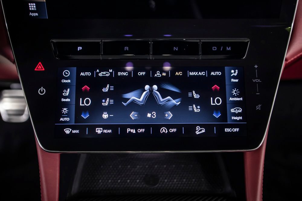 Used 2023 Maserati Grecale Trofeo AWD/4WD image 34