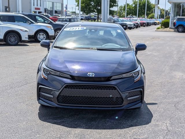 Used 2021 Toyota Corolla SE FWD image 2