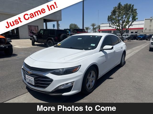 Used 2024 Chevrolet Malibu LT FWD image 1