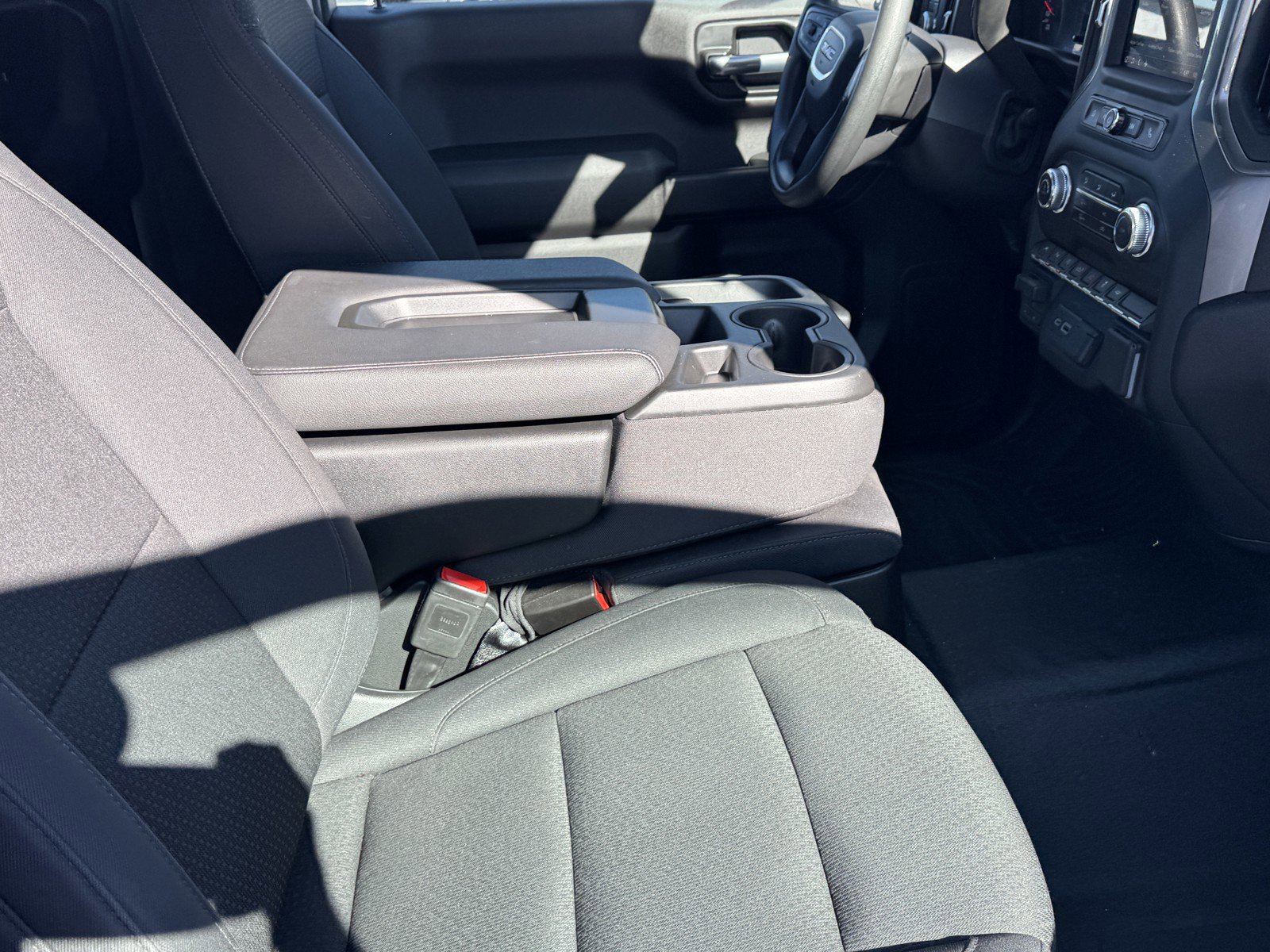 Used 2025 GMC Sierra 1500 Pro w/ Pro Value Package image 8