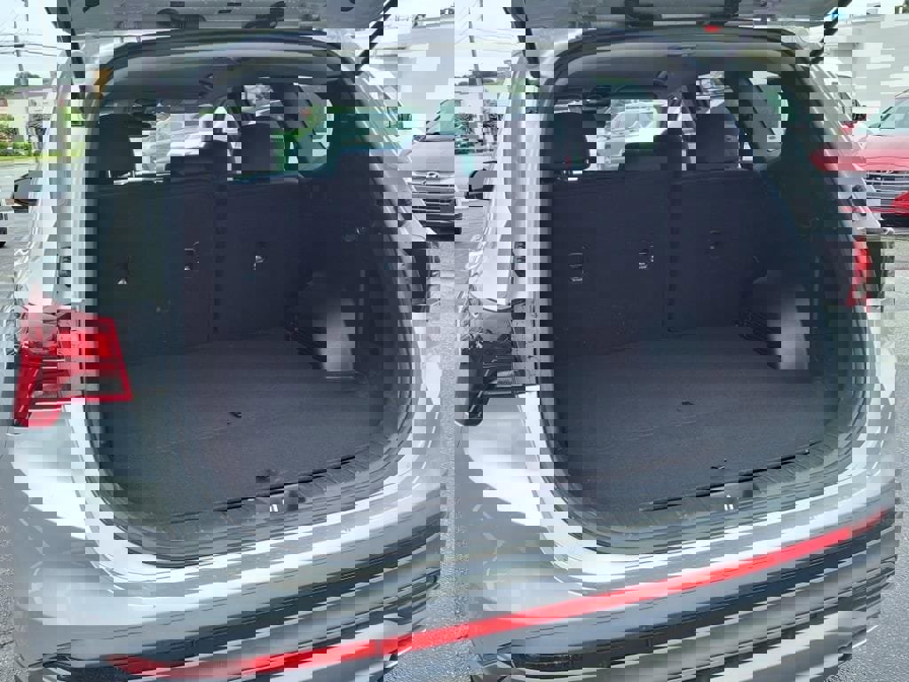 Used 2023 Hyundai Santa Fe SE w/ Cargo Package image 17