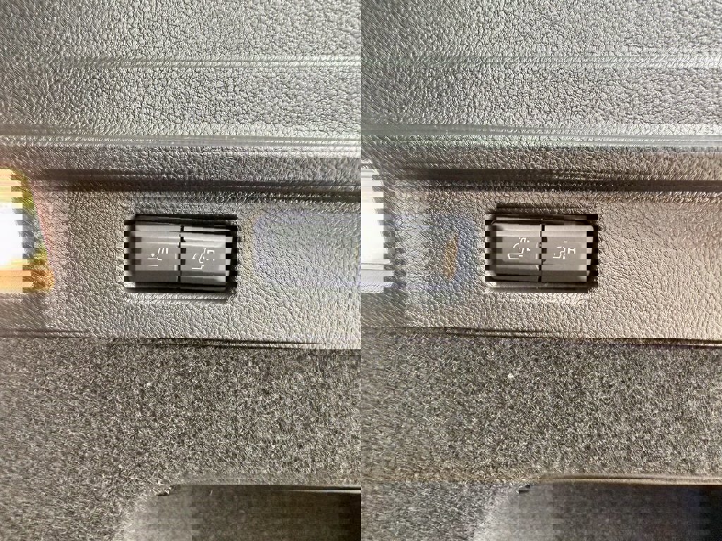 New 2025 Lincoln Corsair AWD w/ Equipment Group 101A image 16