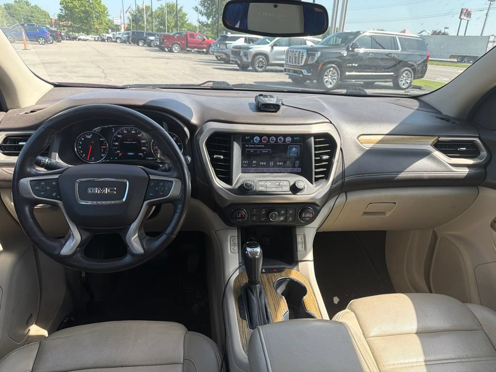 Used 2017 GMC Acadia Denali w/ Technology Package AWD/4WD image 5
