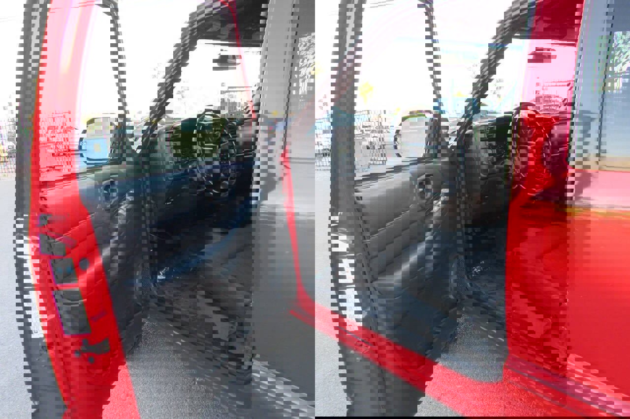 Used 2003 Chevrolet Blazer LS w/ Preferred Equipment Group image 18