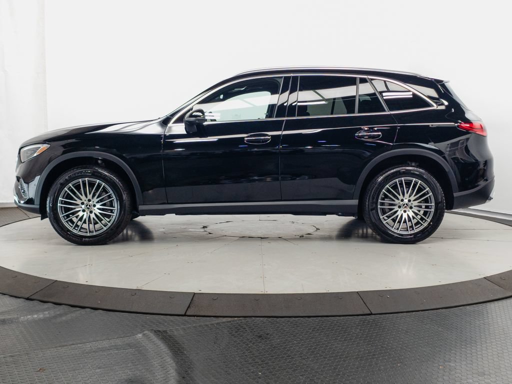 Certified 2026 Mercedes-Benz GLC 300 4MATIC image 4