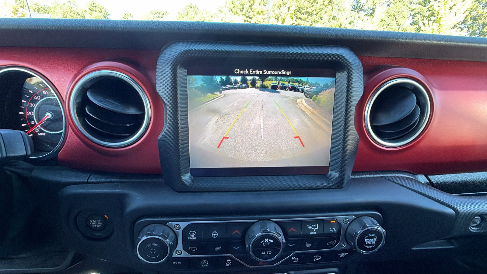 Used 2019 Jeep Wrangler Unlimited Rubicon AWD/4WD image 34