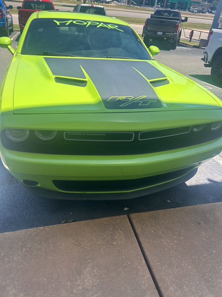 Used 2015 Dodge Challenger R/T Plus RWD image 10
