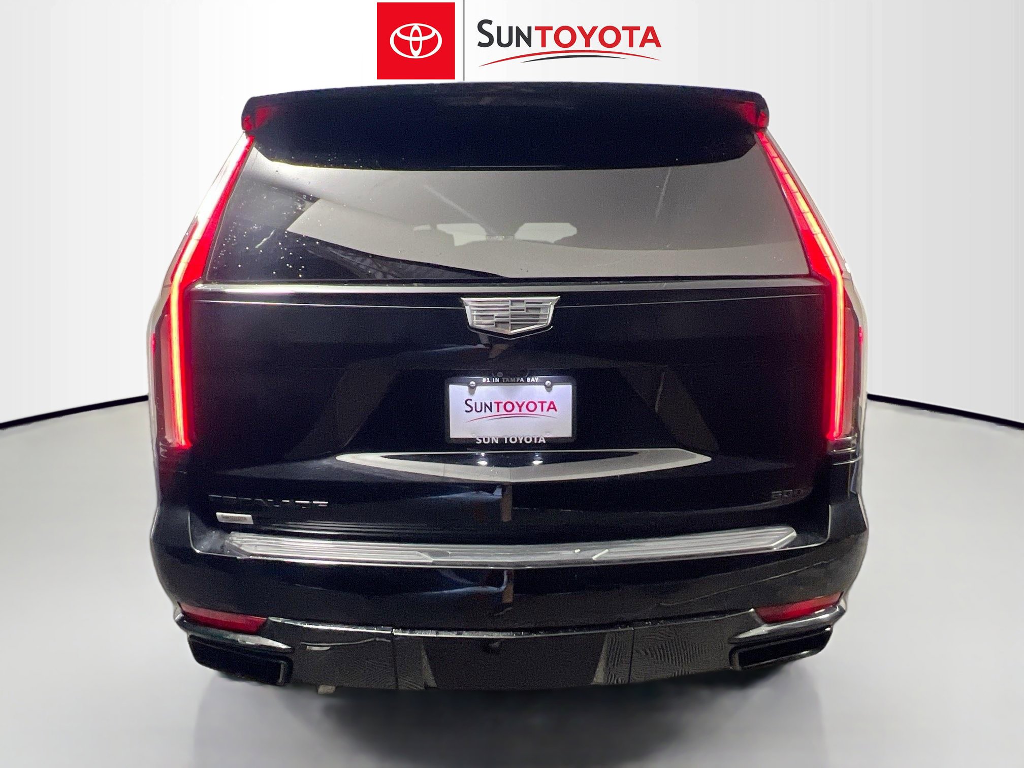 Used 2023 Cadillac Escalade ESV Sport w/ Touring Package RWD image 5