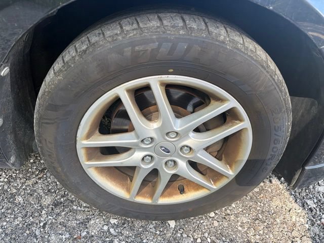 Used 2010 Ford Fusion S FWD image 4