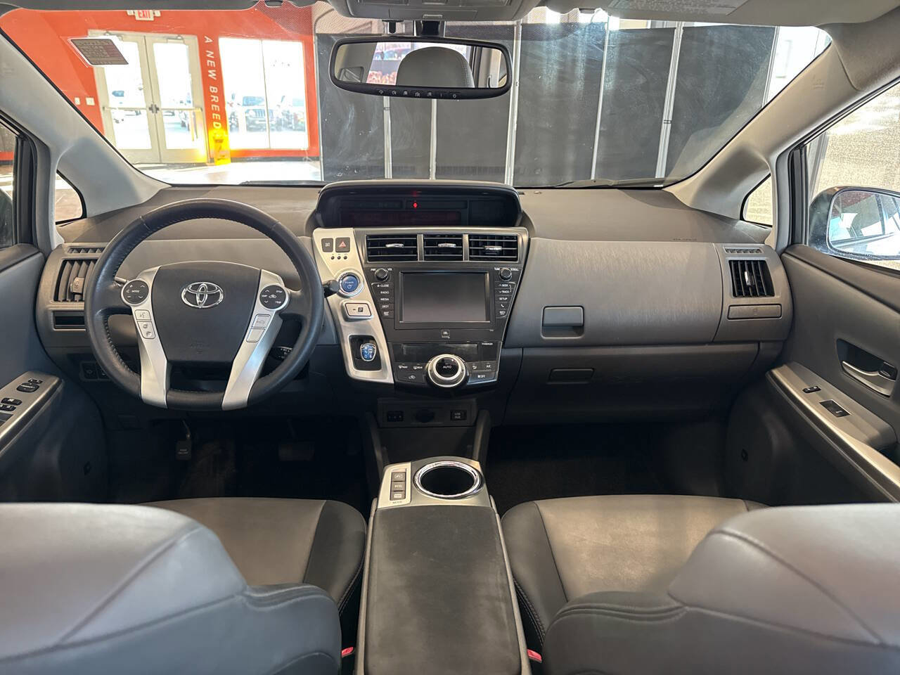 Used 2014 Toyota Prius V Five image 32