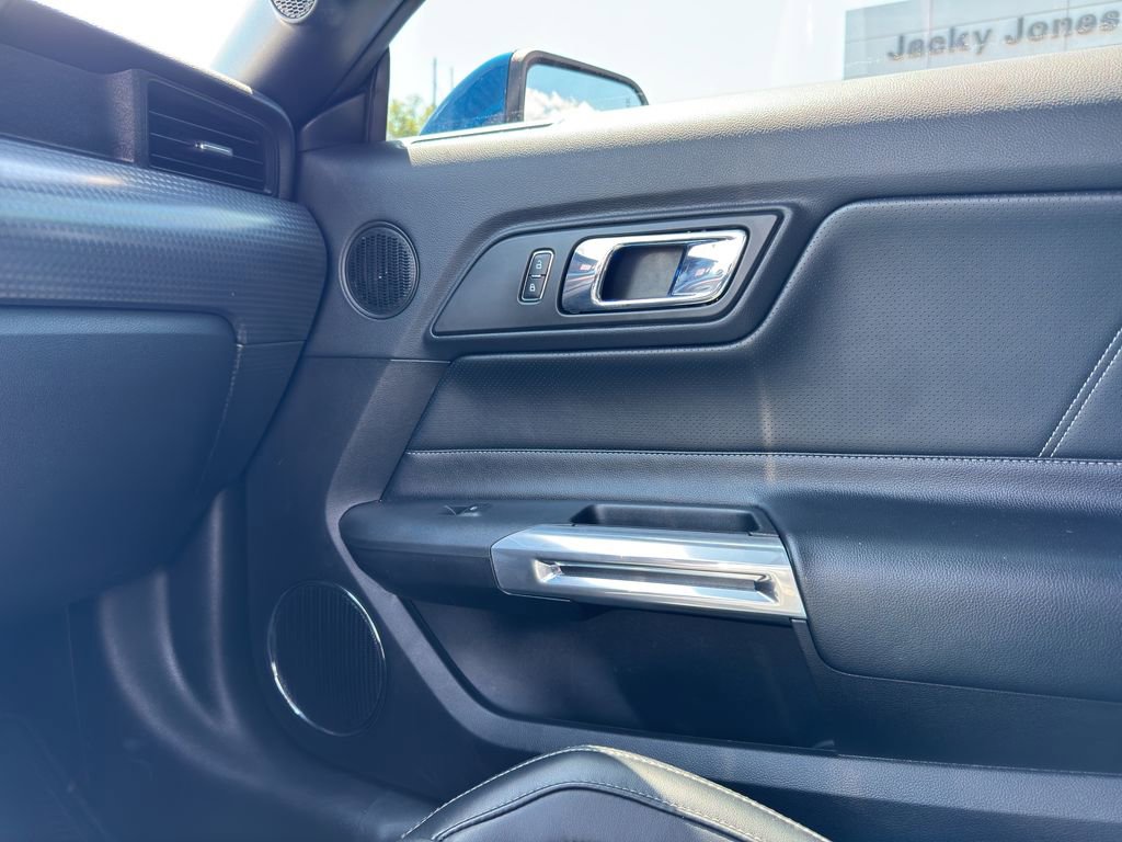 Used 2017 Ford Mustang GT Premium w/ GT Performance Package RWD image 31