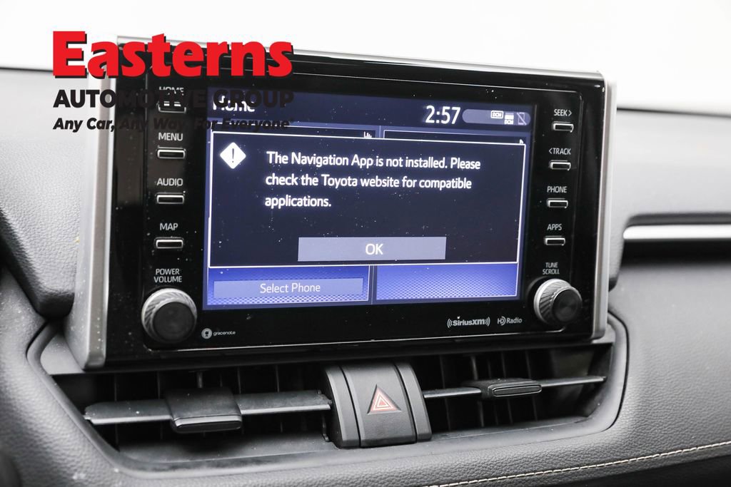 Used 2021 Toyota RAV4 XLE w/ Convenience Package image 19