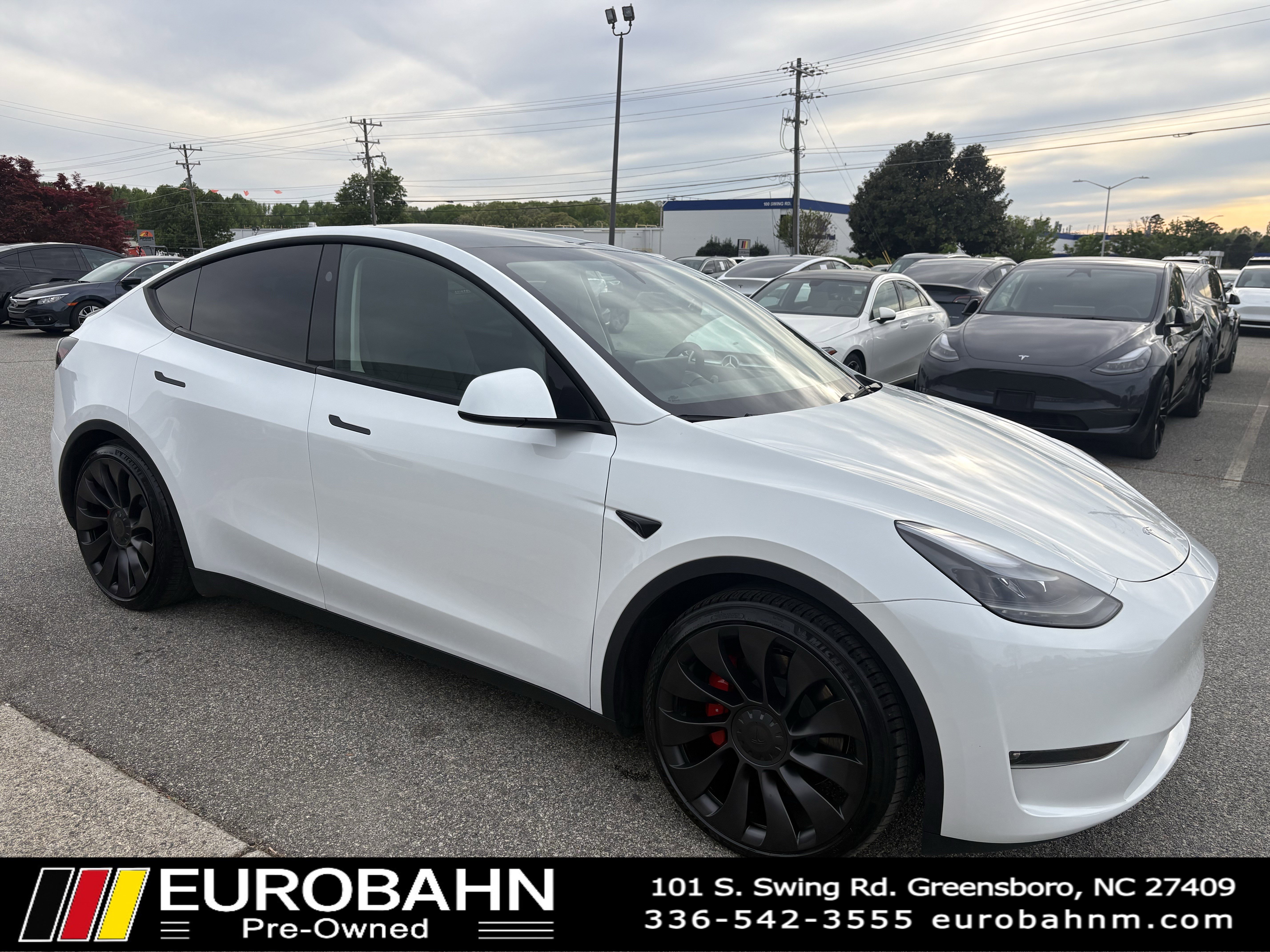Used 2024 Tesla Model Y Performance image 29