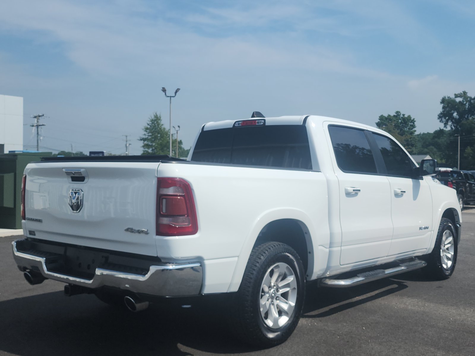 Used 2022 RAM 1500 Laramie AWD/4WD image 5