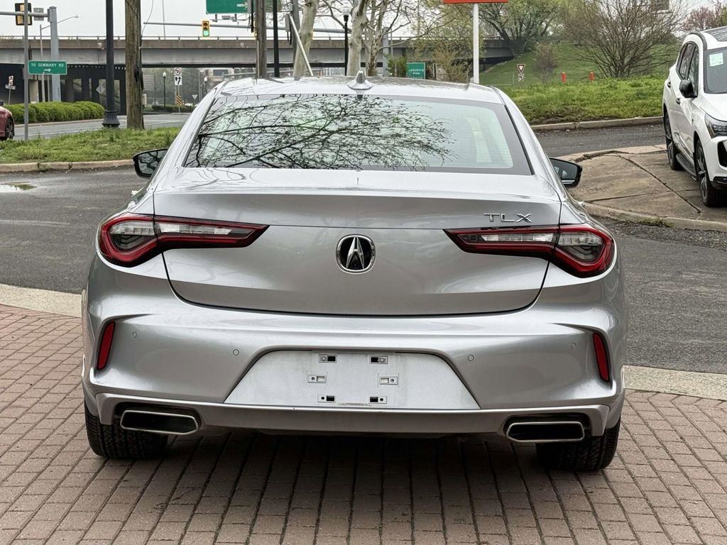 Used 2025 Acura TLX w/ Technology Package image 5