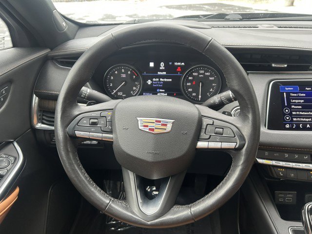 Used 2020 Cadillac XT4 Premium Luxury image 10