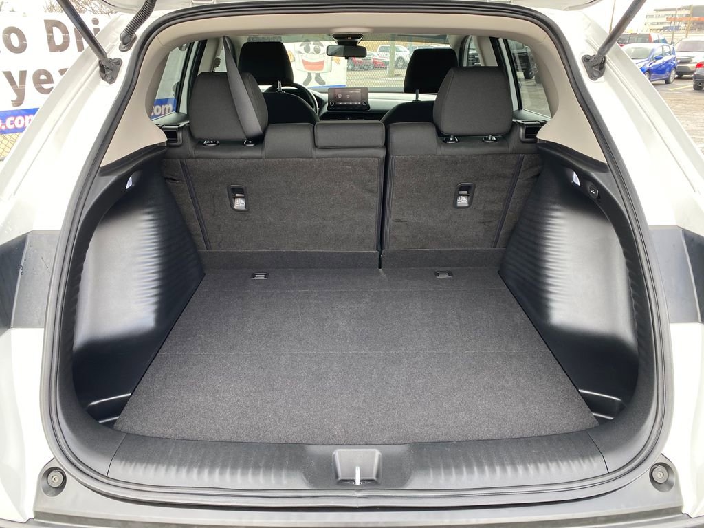 Used 2024 Honda HR-V LX image 5