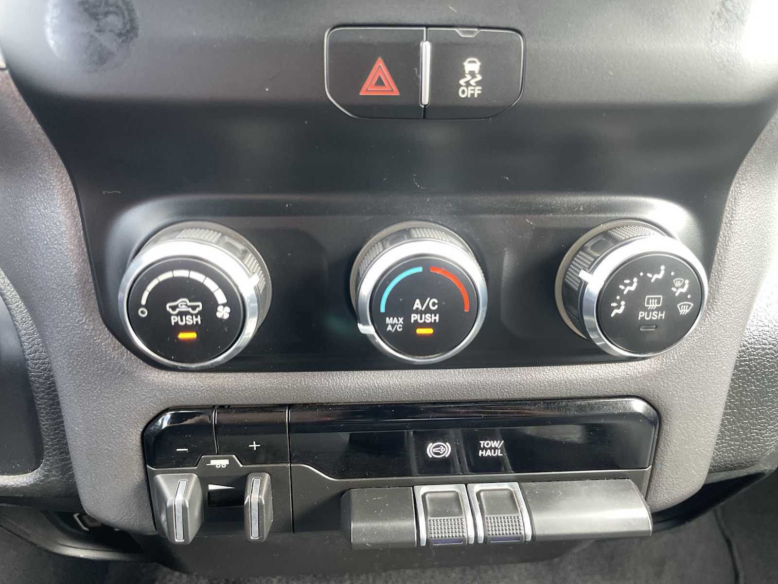 Used 2021 RAM 2500 Big Horn image 16